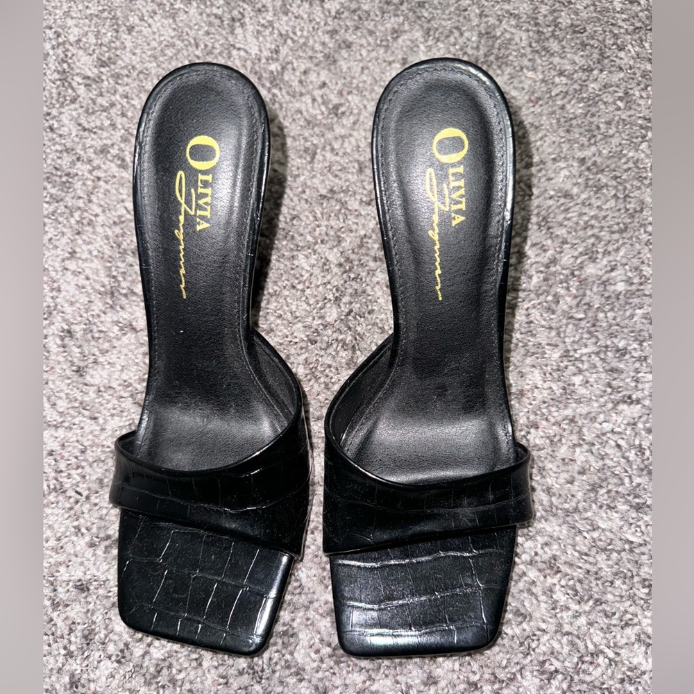 Black heels